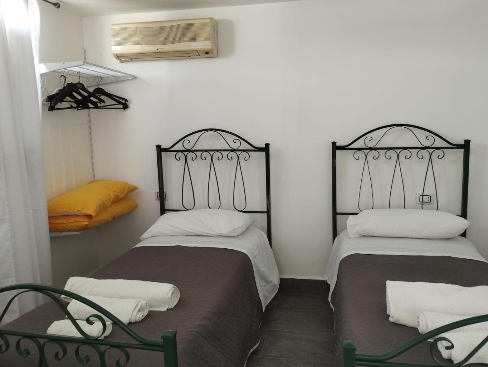Fiore Di Loto Rooms Carini Exterior foto